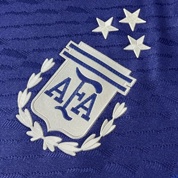 Adidas Lionel Messi #10 Argentina Adidas Qatar 2022 World Cup Away Jersey Purple - Picture 4 of 8